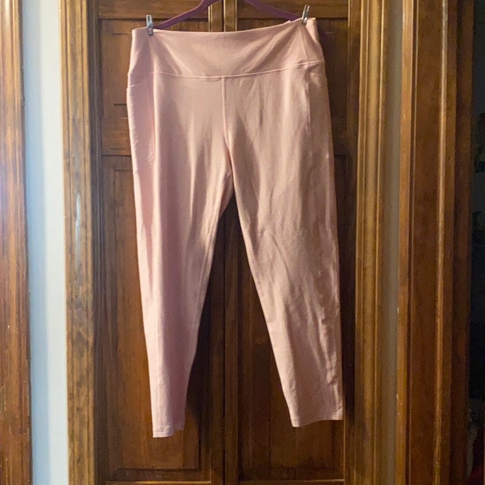 NWT Victoria’s Secret capris leggings XL